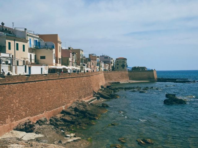 Getting From Alghero Airport to the City Center