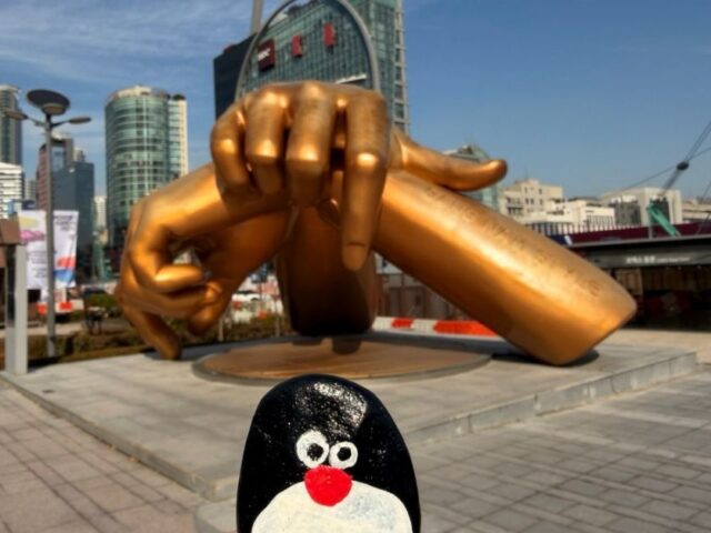 #720 – Gangnam Style Sculpture, Seoul, South Korea