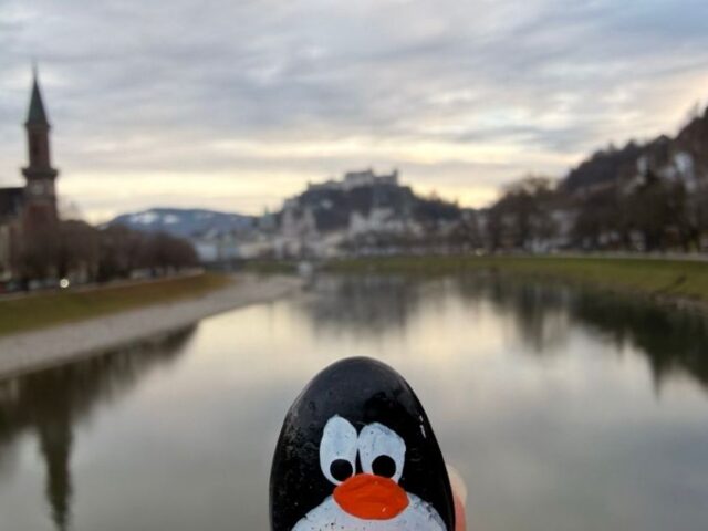 #725 – Three in Mirabellgarten, Salzburg, Austria