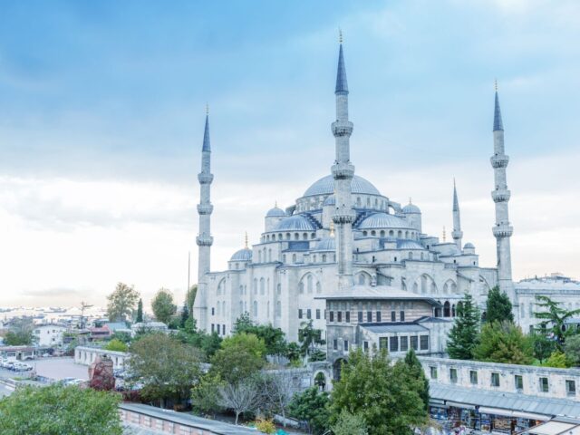 How to Experience the Blue Mosque: A Visitor’s Checklist