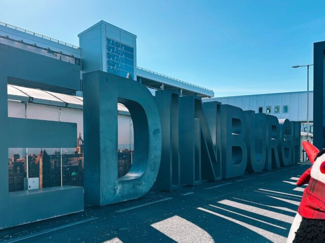 How to Get from Edinburgh Airport to City Centre: Bus, Tram, Taxi & More