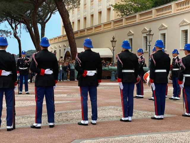 Experience the Changing of Guards at the Prince’s Palace in Monaco 