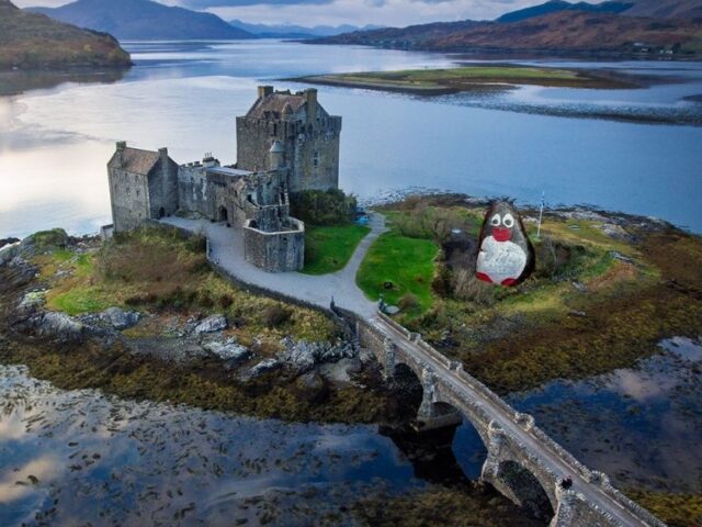 #446 – Eilen Donan Lookout, Dornie, Scotland
